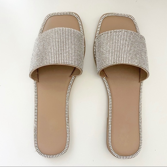 NEW Tami Sandal- in Nude - Picture 3 of 5